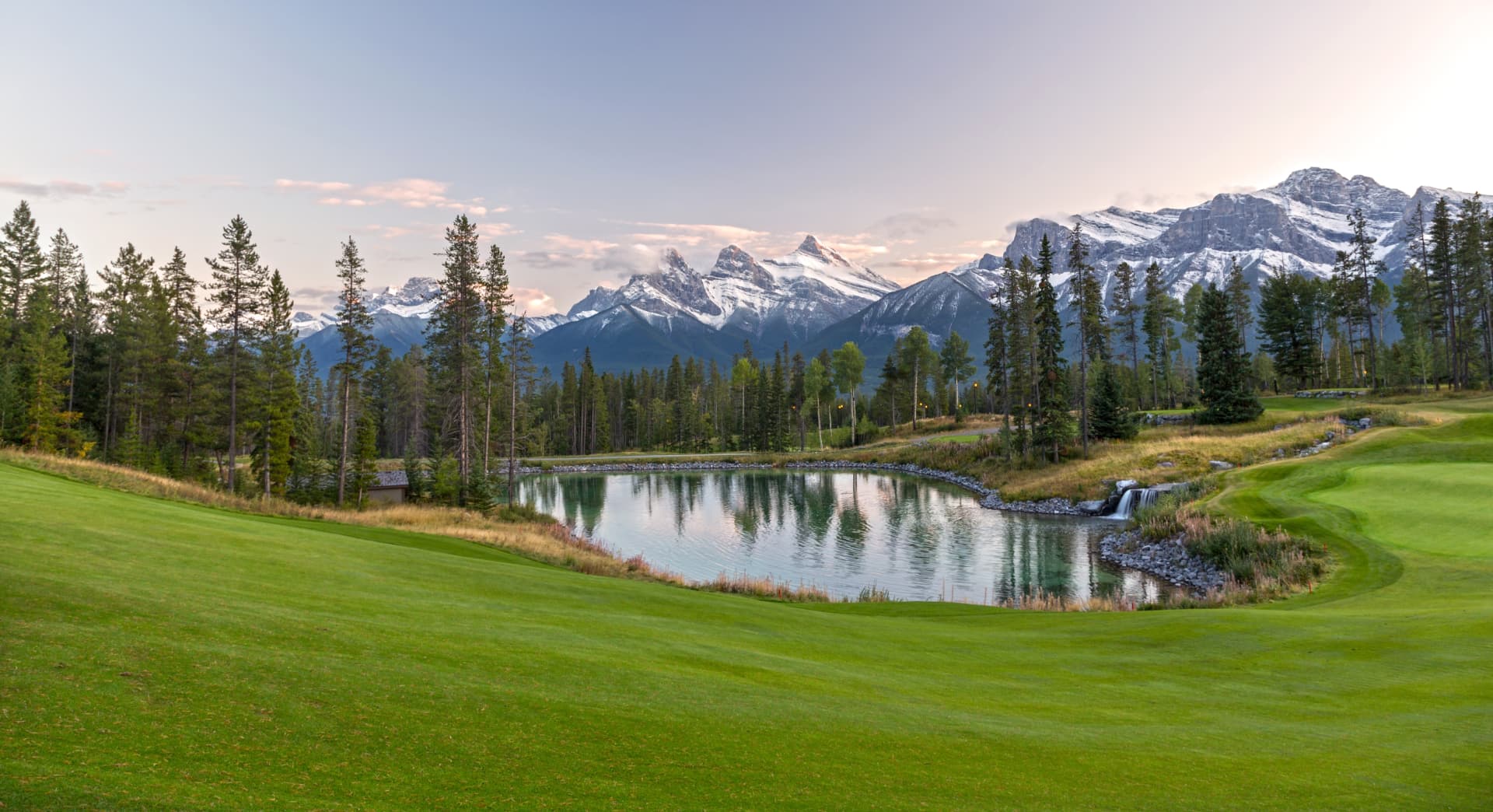 Canada — Silvertip, Canmore